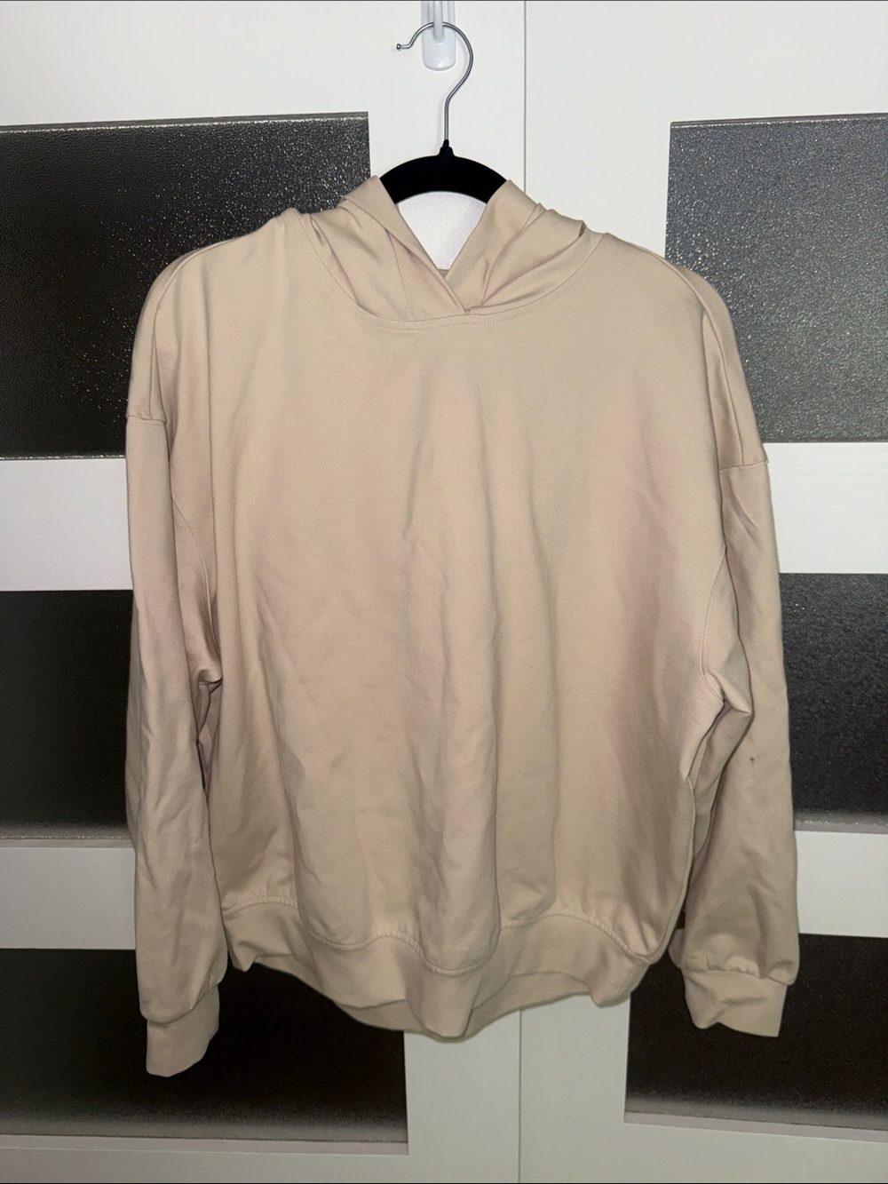 Joelle Collection ‘Melina’ Everyday Neutral Beige Pullover Hoodie